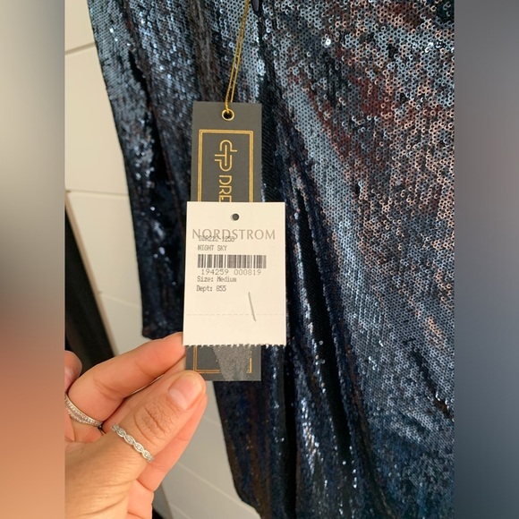 Dress The Population Lolita Sequin Long Sleeve Minidress NWT Size M - Picture 4 of 8